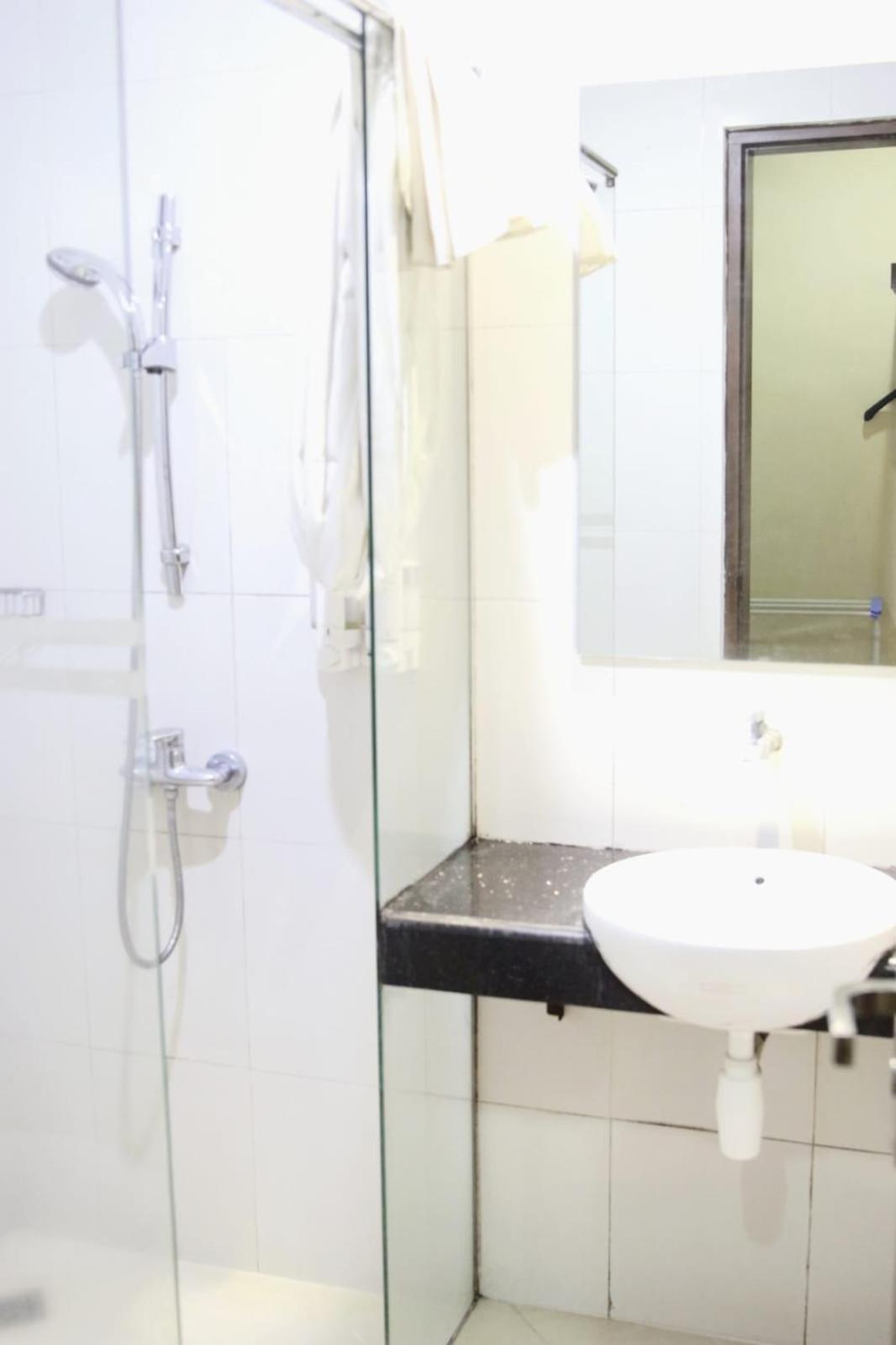 Hotel Pondok Asri Tawangmangu Exteriör bild