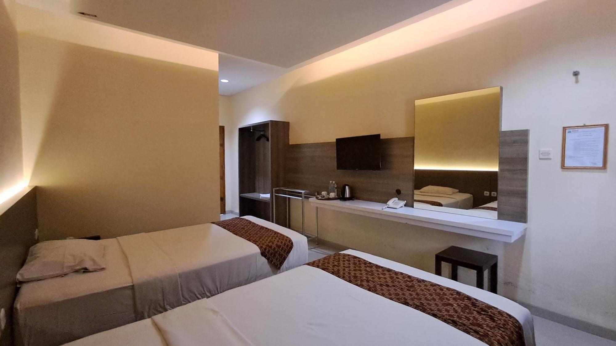 Hotel Pondok Asri Tawangmangu Exteriör bild