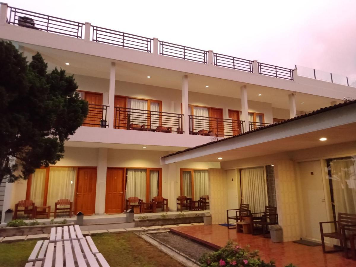 Hotel Pondok Asri Tawangmangu Exteriör bild