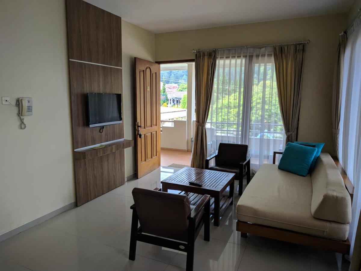 Hotel Pondok Asri Tawangmangu Exteriör bild